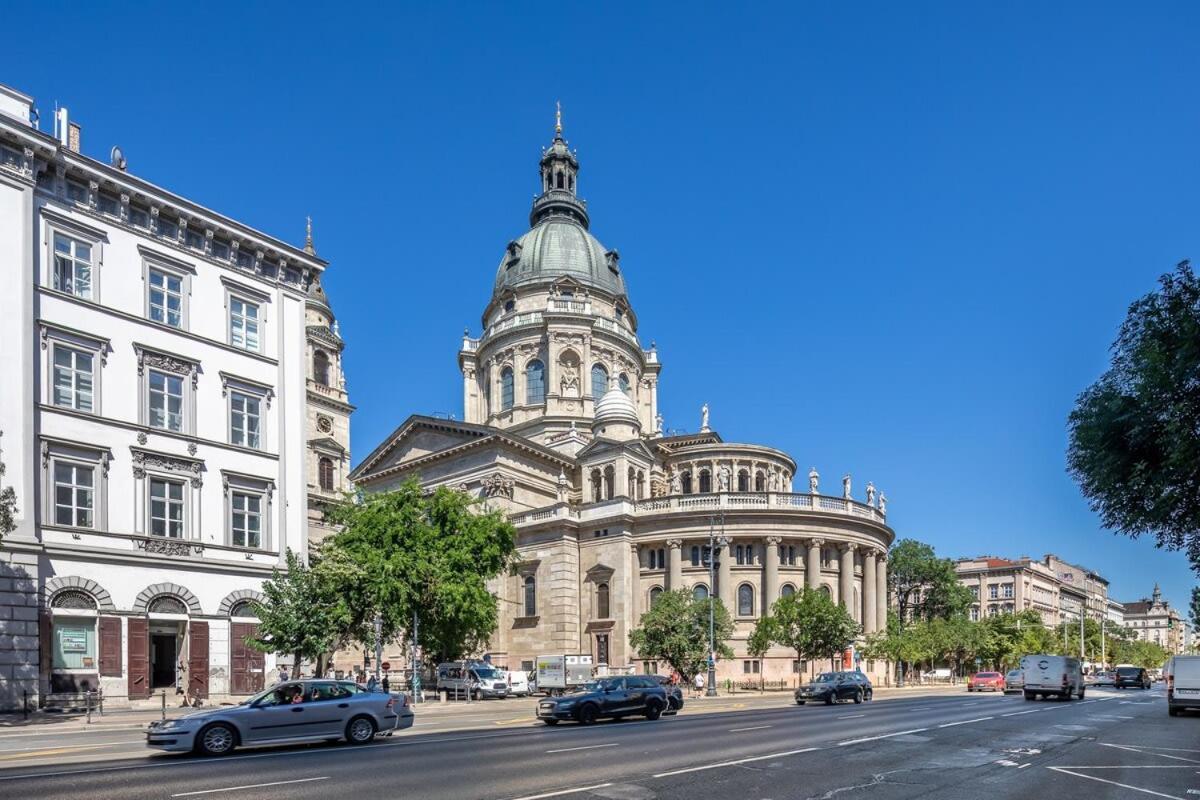 Very - Comfy Budapest